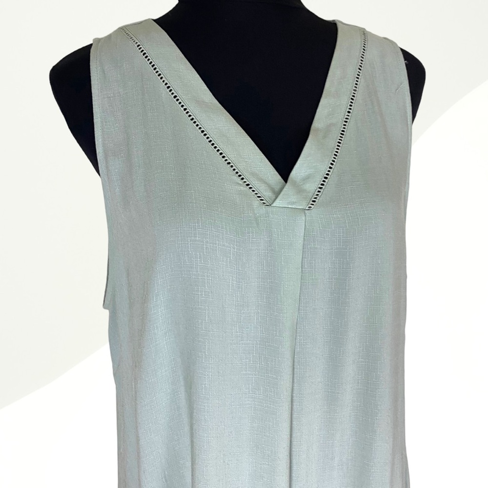 Maurices Light blue green v-neck flowy tunic top size XL - Picture 2 of 6